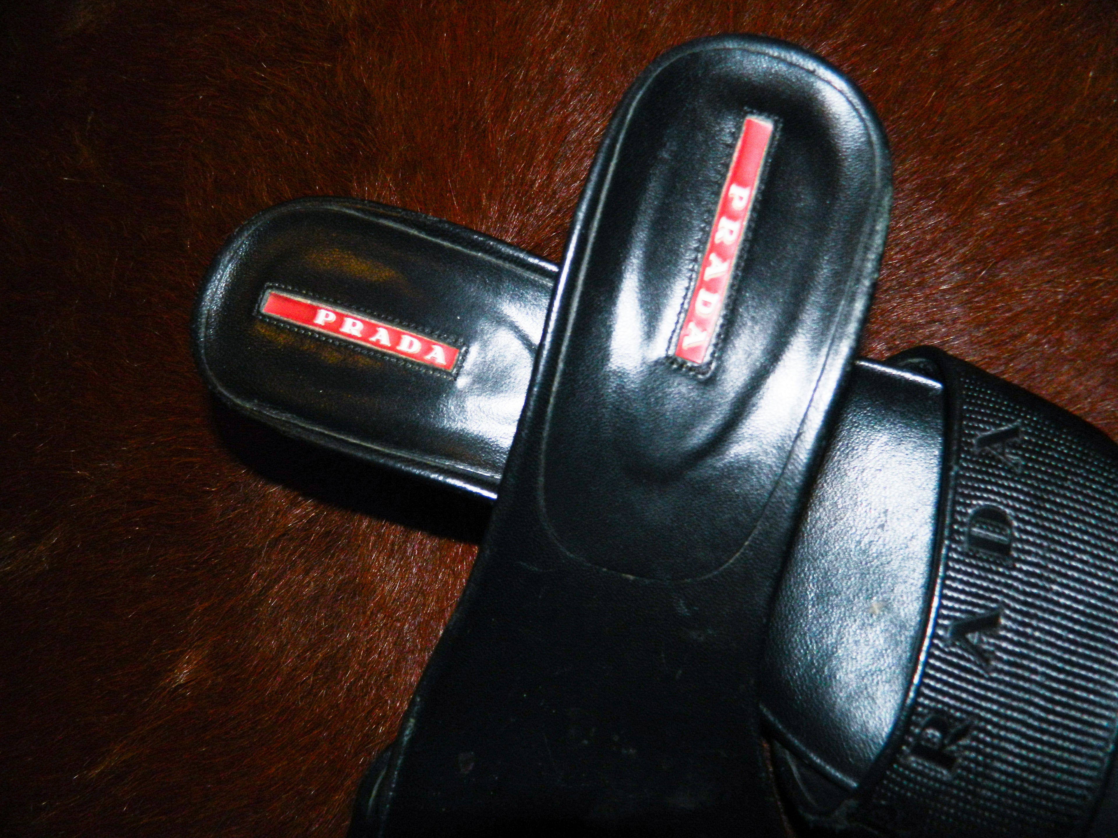 PRADA EARLY 2000'S BLACK KITTEN HEELS