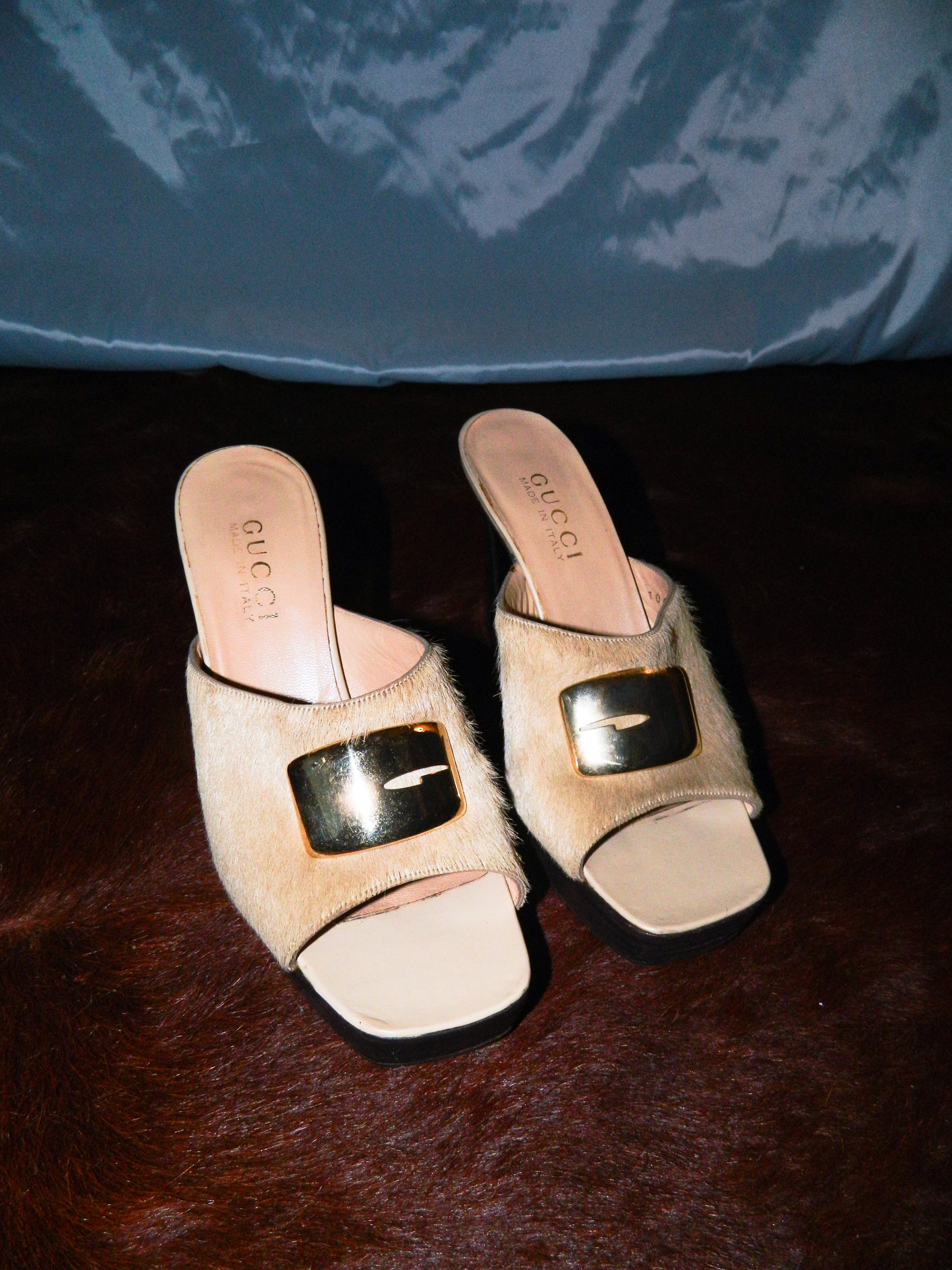 RARE GUCCI BY TOM FORD A/W 1996 COWHIDE HEELS
