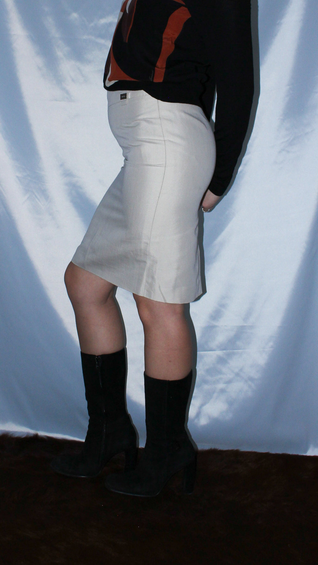 GUCCI BEIGE SKIRT WITH METAL LOGO