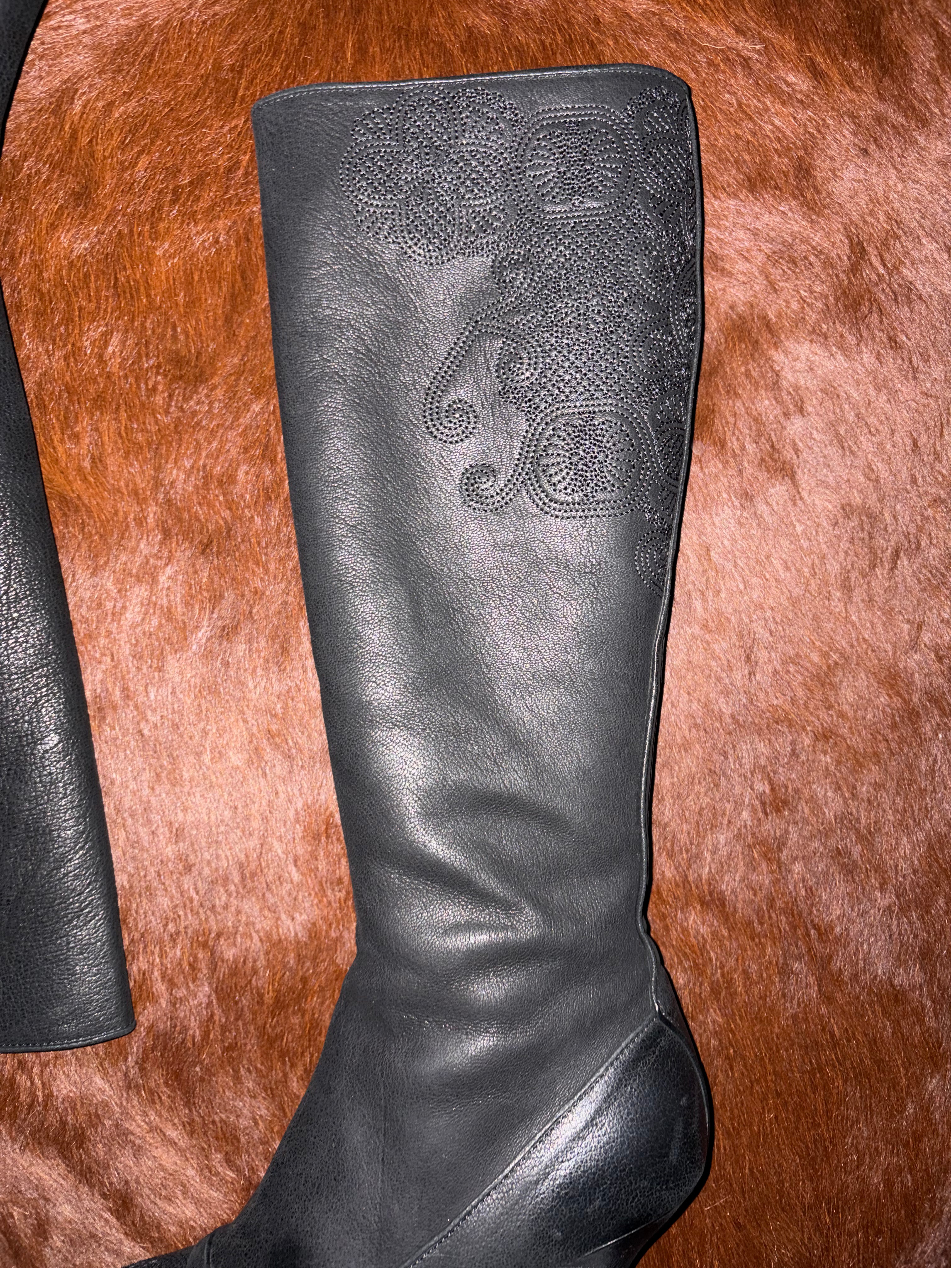 PRADA ANTIQUE FLOWER DESIGN LEATHER BOOTS