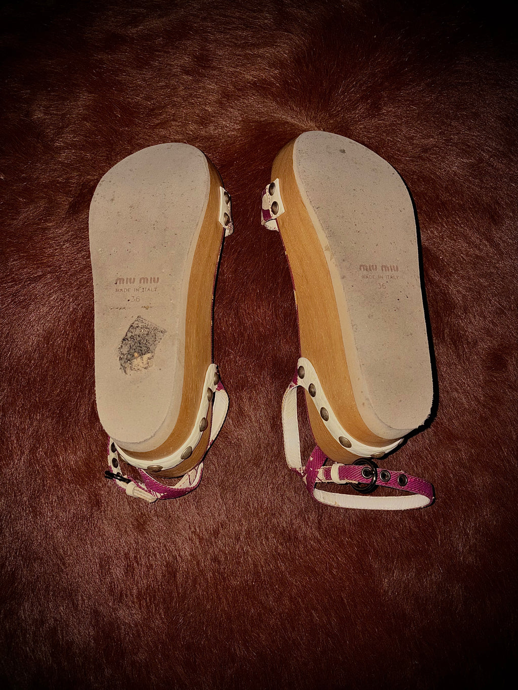MIU MIU S/S 2003 HIBISCUS PRINT PLATFORM SANDALS (SIZE 37)