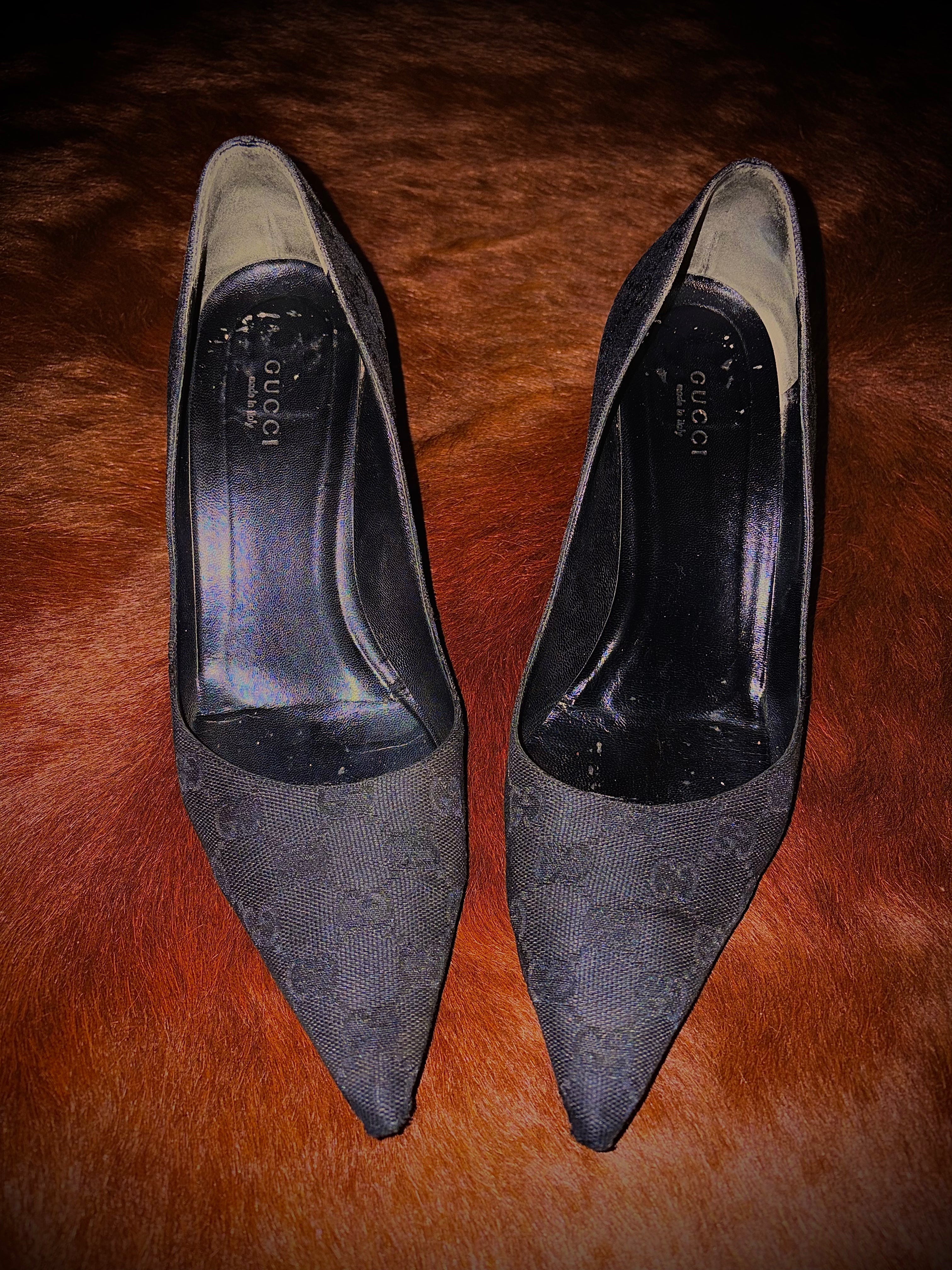 GUCCI BY TOM FORD MONOGRAM BAMBOO HEELS (SIZE 38)