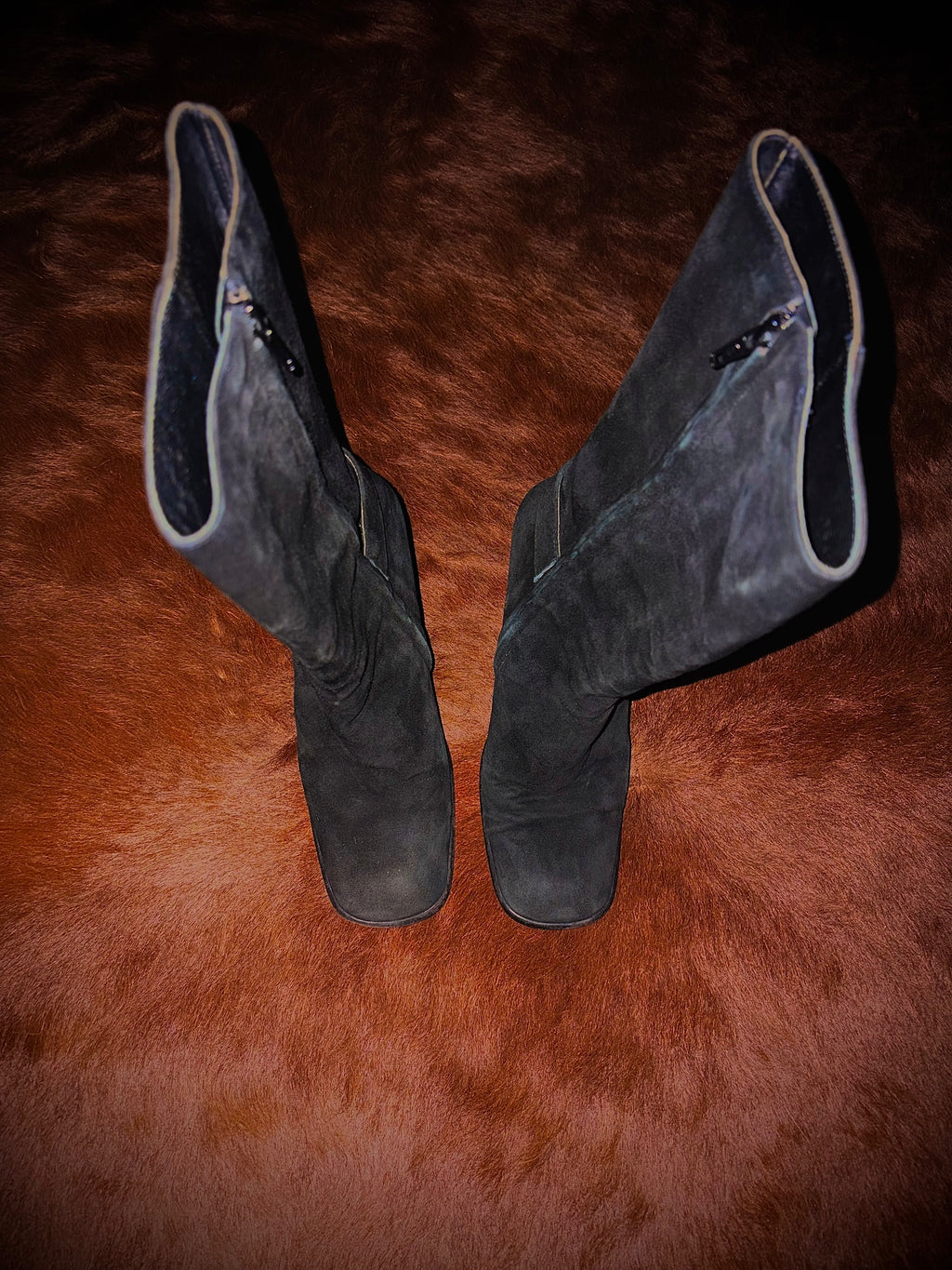 GUCCI SUEDE METAL PLATE BOOTS (SIZE 36)