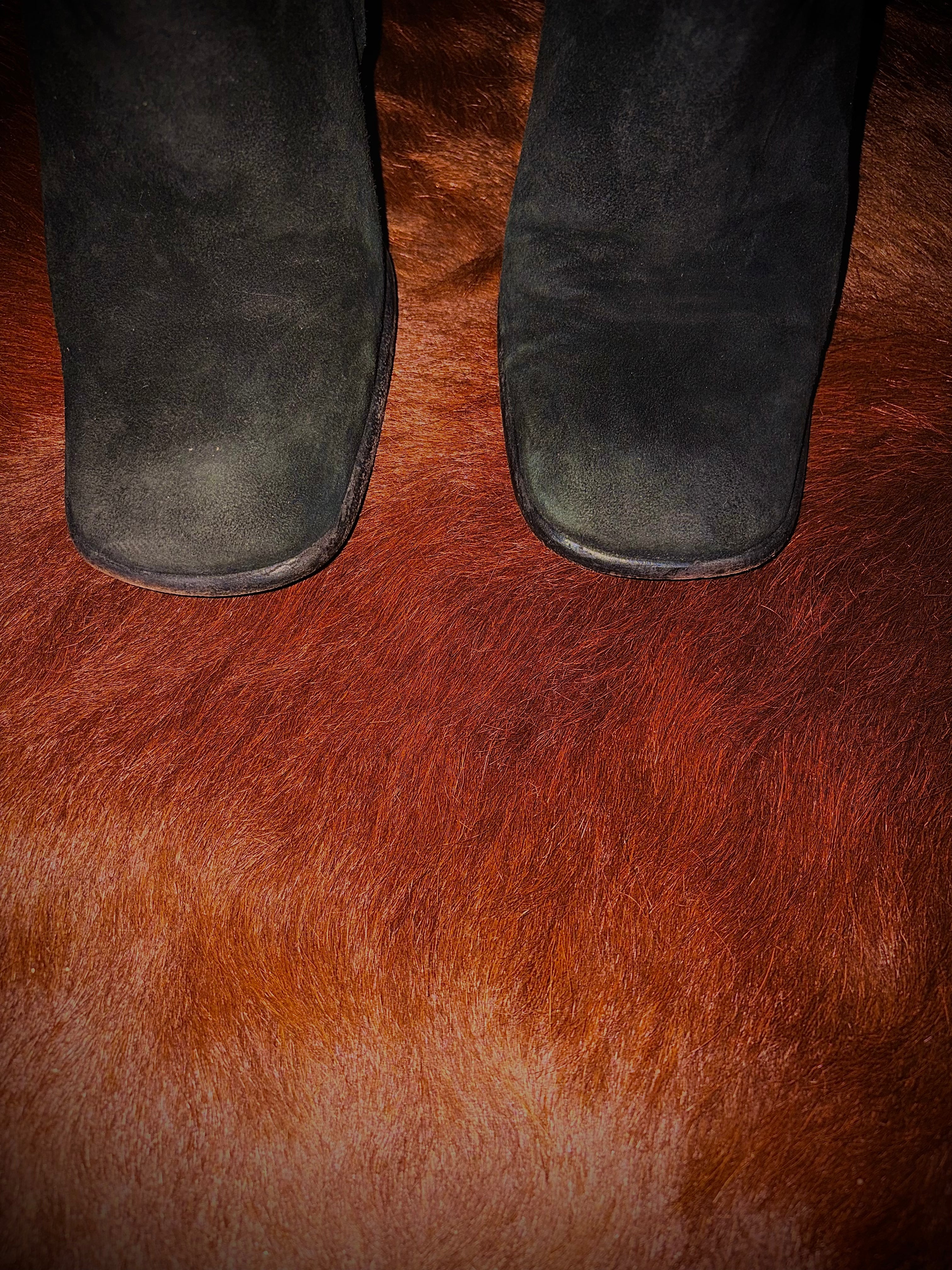 GUCCI SUEDE METAL PLATE BOOTS (SIZE 36)