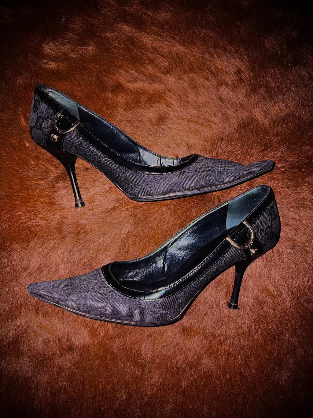 GUCCI BY TOM FORD MONOGRAM HEELS (SIZE 40)