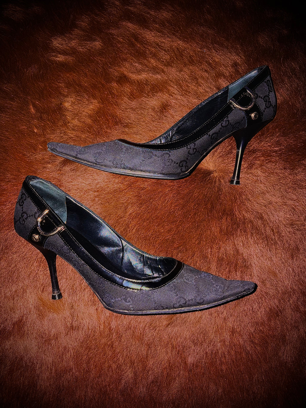 GUCCI BY TOM FORD MONOGRAM HEELS (SIZE 40)